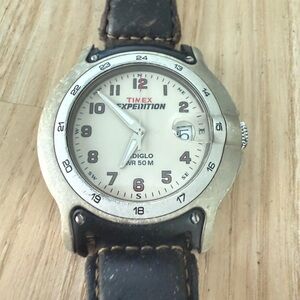 Timex expedition men’s brown leather watch NEW BATTERY